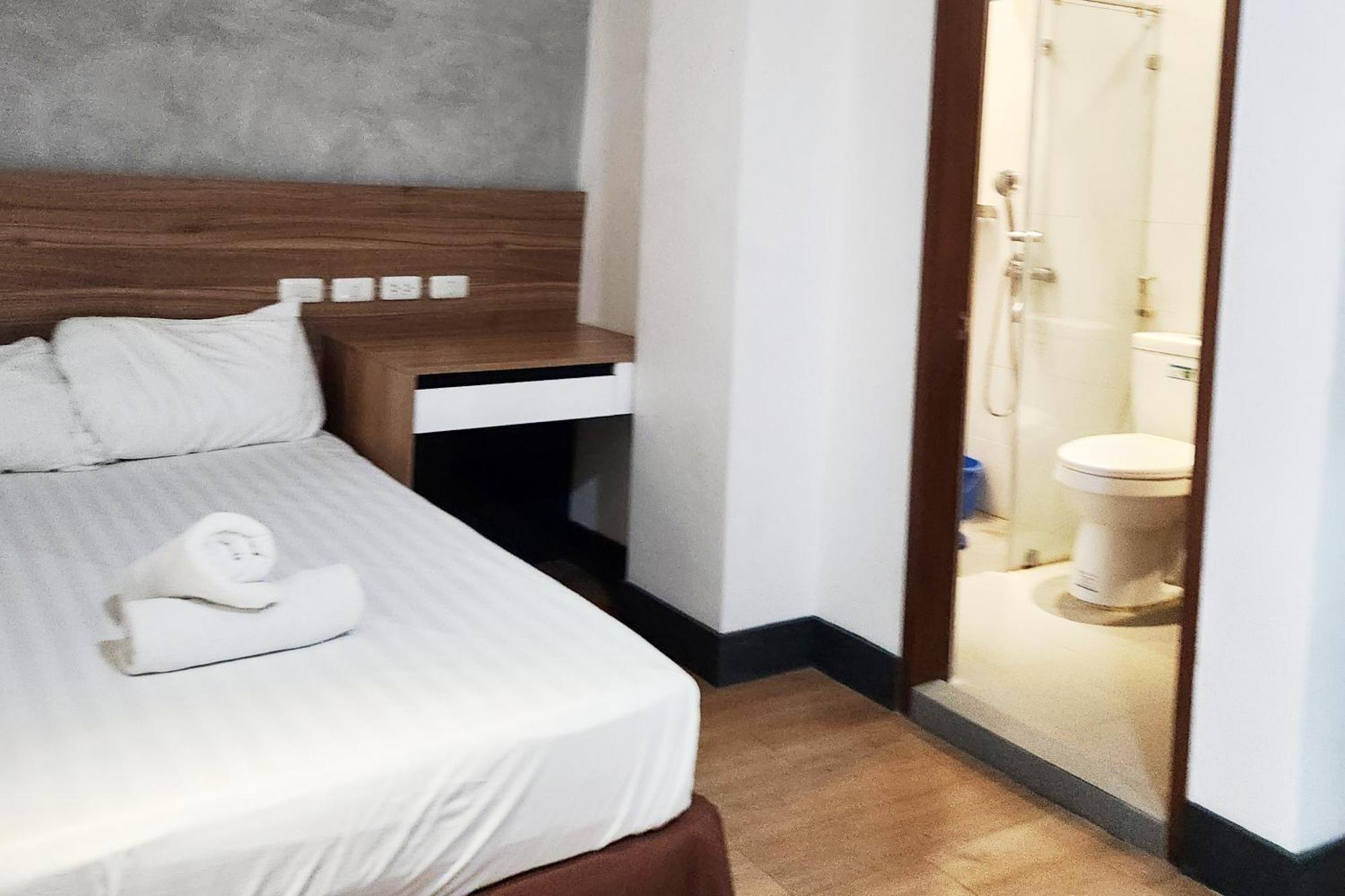 Boulevard Pension Hotel Cebu Eksteriør billede